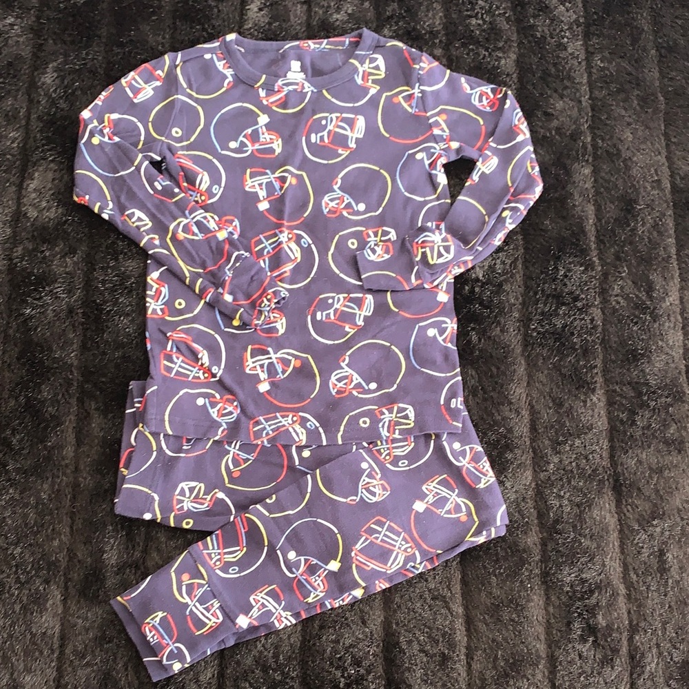 GAP Kids NWOT Dark Multicolor Pajama Set Football themed Boy Girl